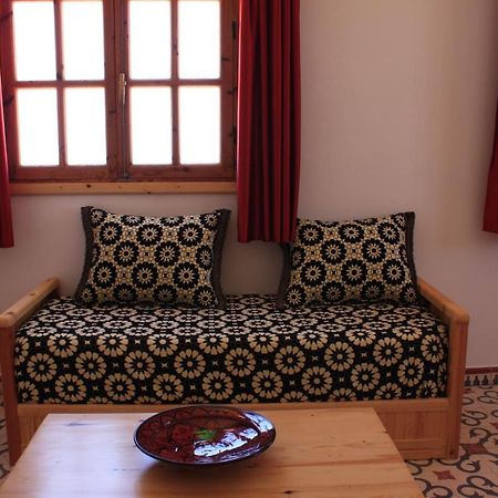 Riad Kebdana Ifoutatsene ภายนอก รูปภาพ