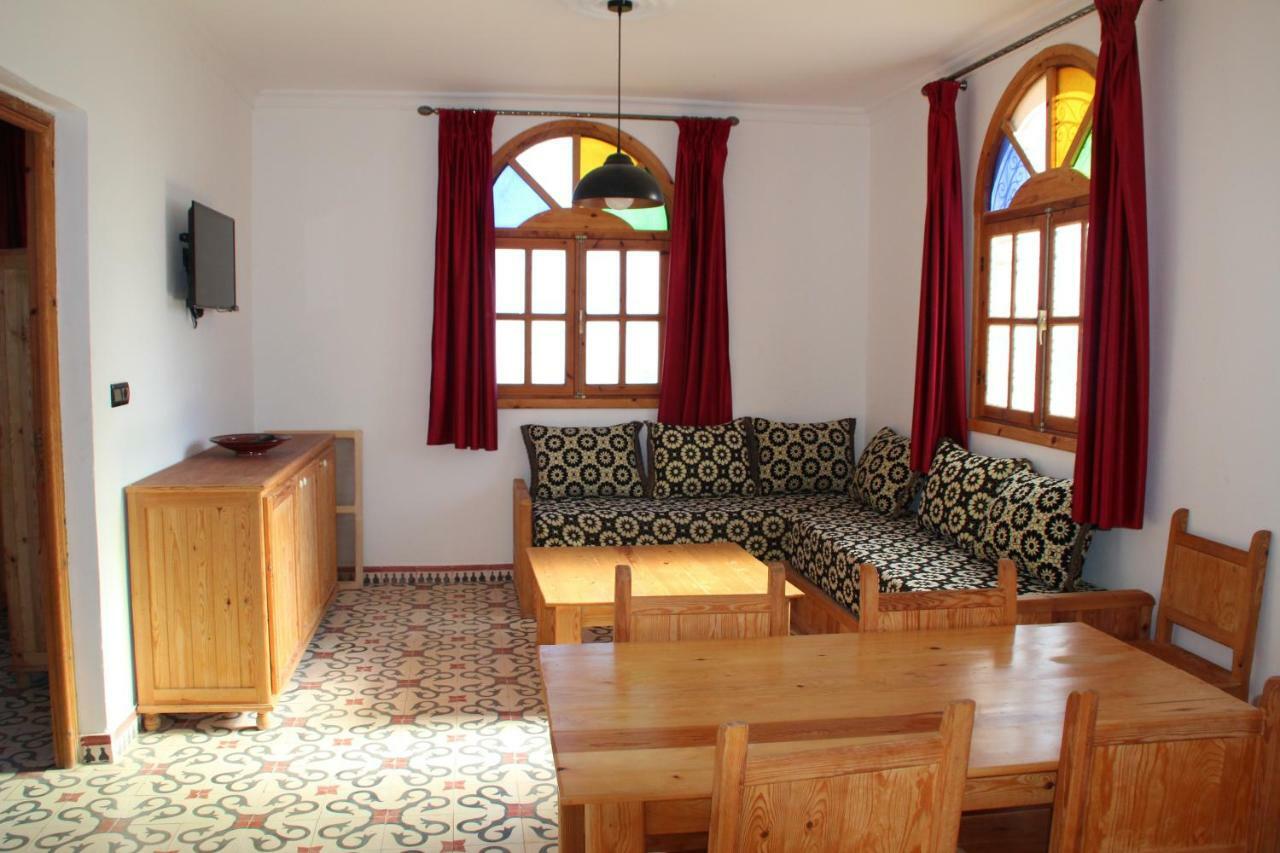 Riad Kebdana Ifoutatsene ภายนอก รูปภาพ