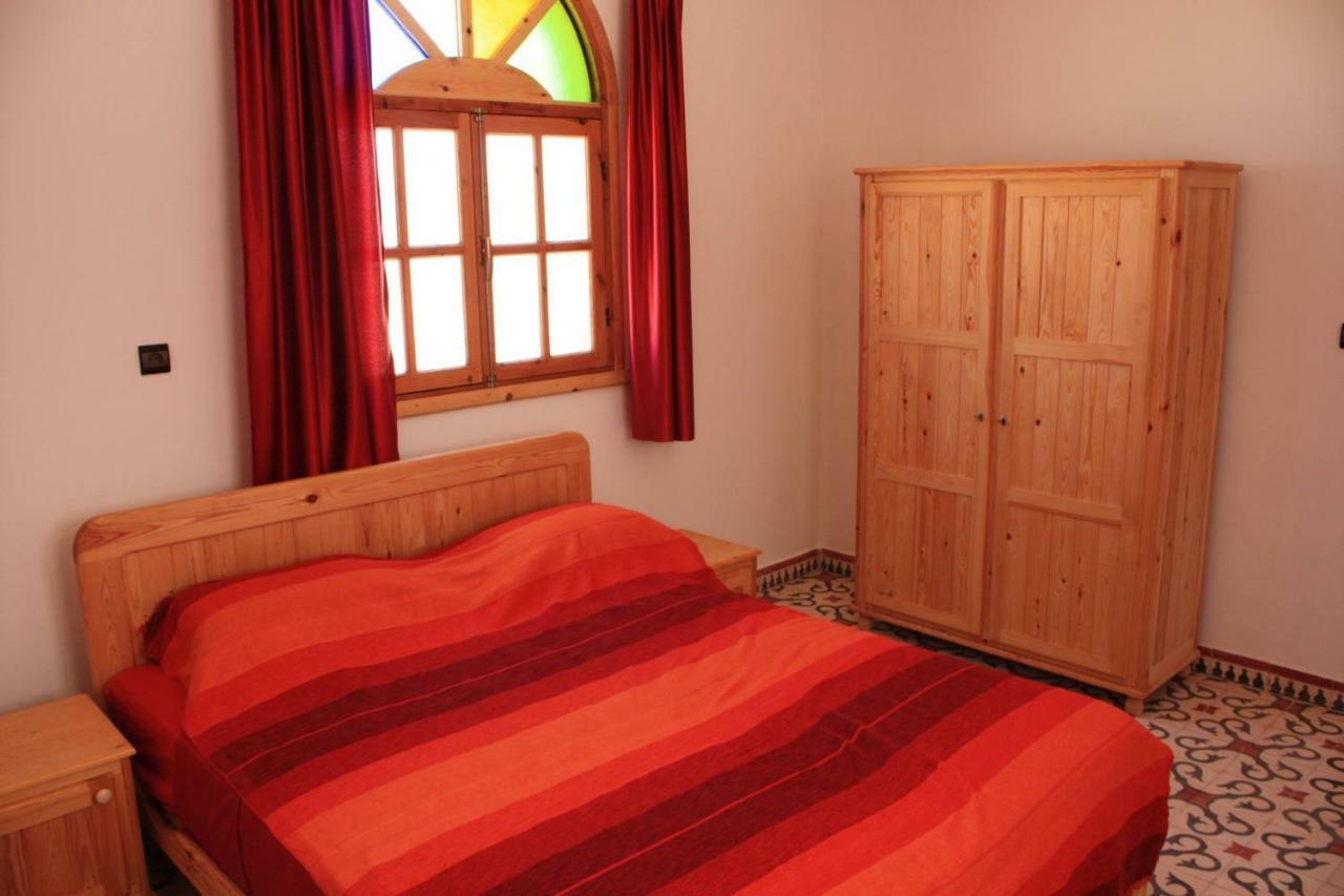 Riad Kebdana Ifoutatsene ภายนอก รูปภาพ