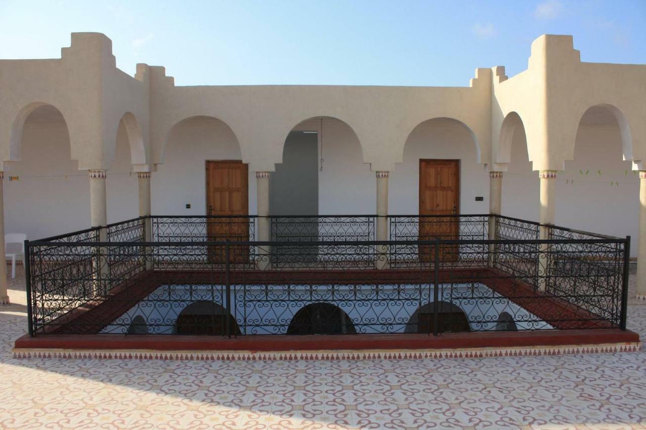 Riad Kebdana Ifoutatsene ภายนอก รูปภาพ